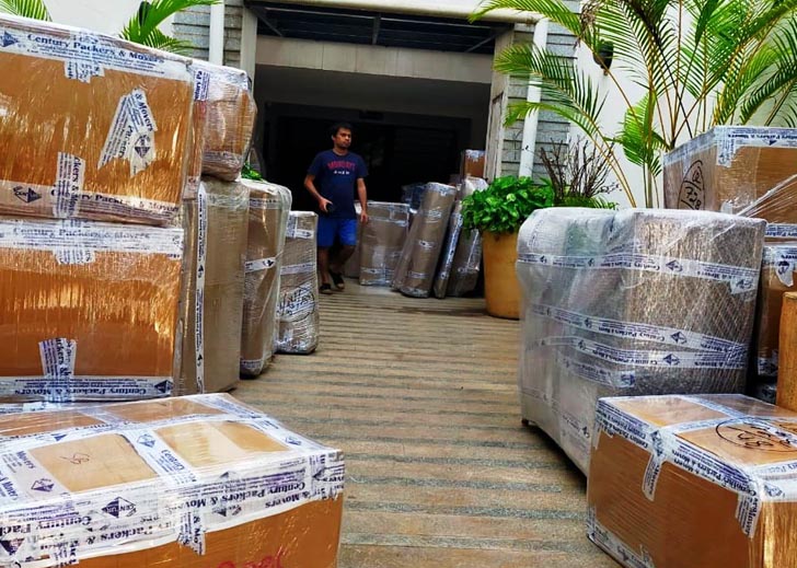 v relocations Movers and Packers